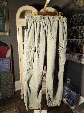 Men's Cargo Pants — Olive Green Utility Style